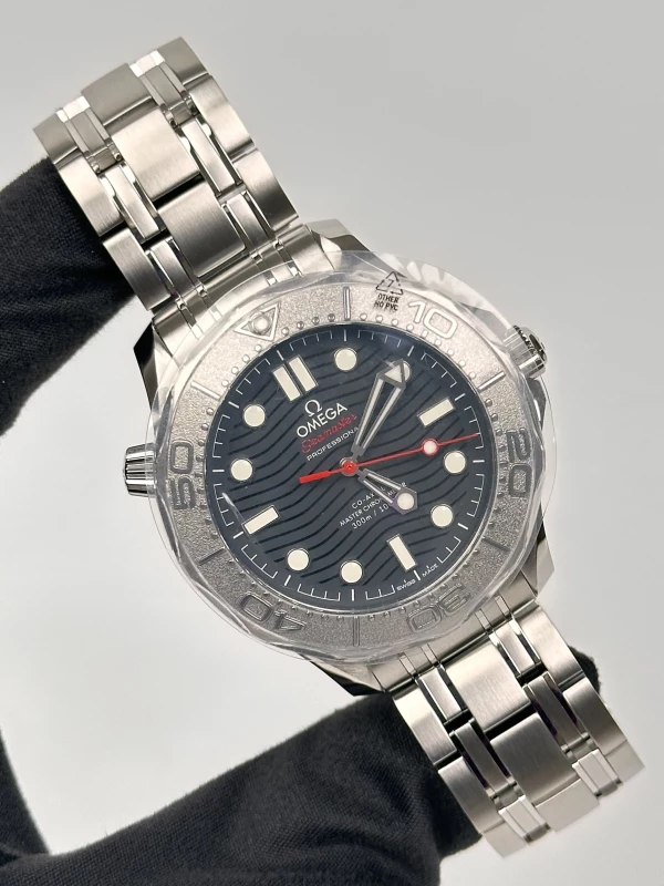 Omega Diver 300M Omega Co‑Axial Master Chronometer 42 mm 210.30.42.20.01.002 2