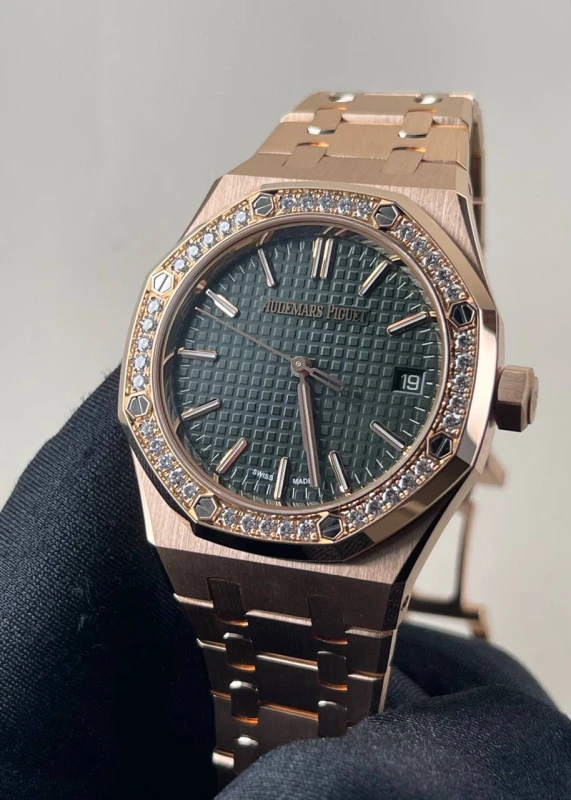 Audemars Piguet Royal Oak Selfwinding 37 mm «50-летний юбилей» 15551OR.ZZ.1356OR.03 2