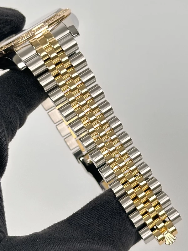 Rolex 36 mm Diamonds 116233FIX 5