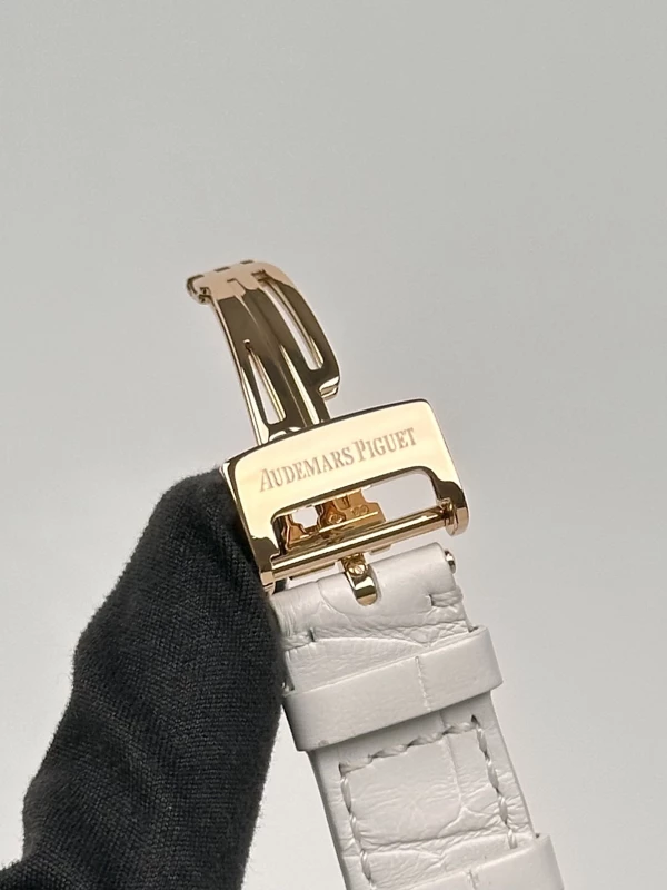 Audemars Piguet Selfwinding 3 Hands  77301OR.ZZ.D015CR.01 8