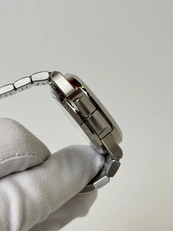 Patek Philippe TRAVEL TIME CHRONOGRAPH  5990/1A-001 3