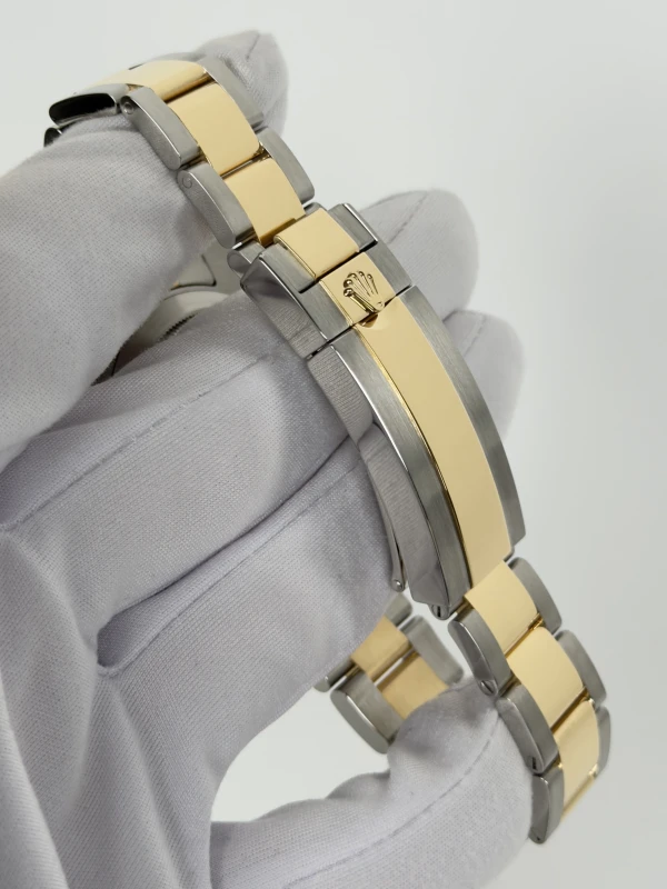 Rolex 40mm Steel and Yellow Gold 116613LN-0001 3