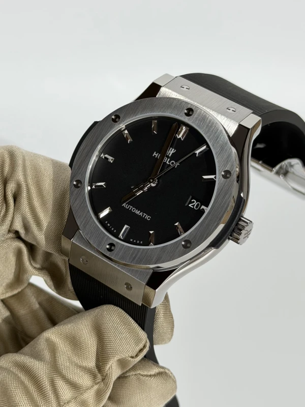 Hublot Titanium 511.NX.1171.RX 4