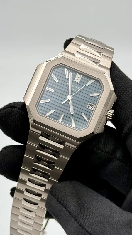 Patek Philippe 7128/1G-001 3
