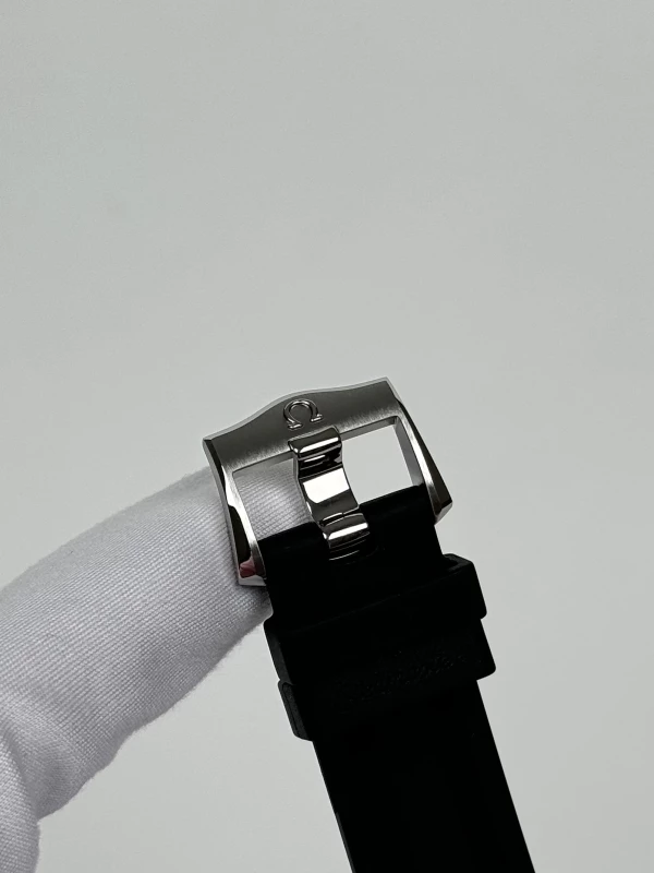 Omega Diver 300M Co‑Axial Master Chronometer 42 mm 210.22.42.20.01.001 8