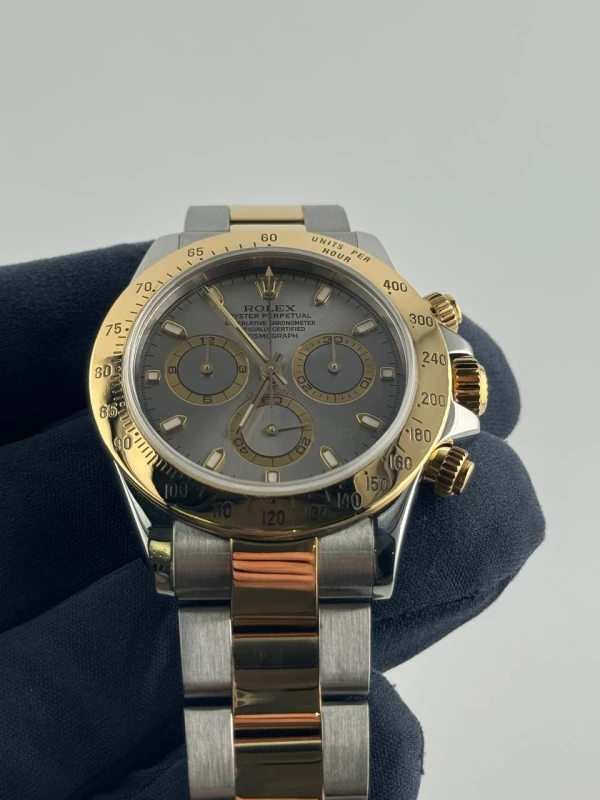 Rolex Cosmograph 40mm Steel and Yellow Gold 116523 8