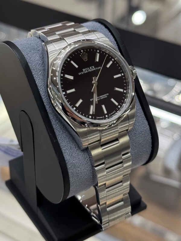Rolex 39 mm, Oystersteel 114300-0005 3