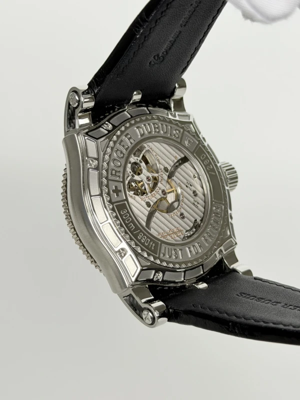 Roger Dubuis Tourbillon  SE48 029 53 7