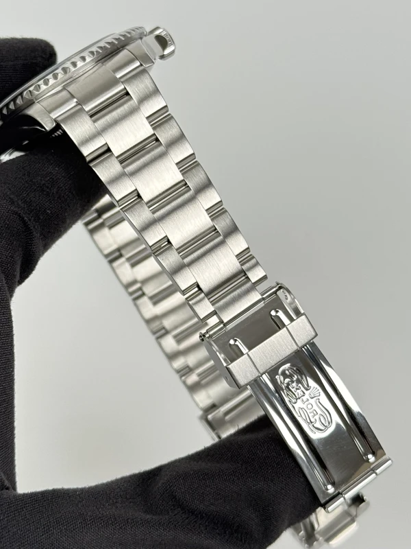Rolex Date 40mm 16610 6