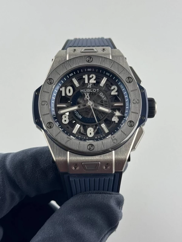 Hublot Unico GMT  471.NX.7112.RX 3