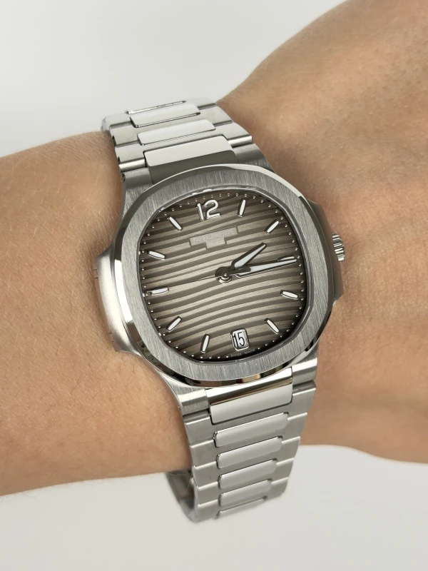 Patek Philippe Lady 7118 7118/1A-011 5