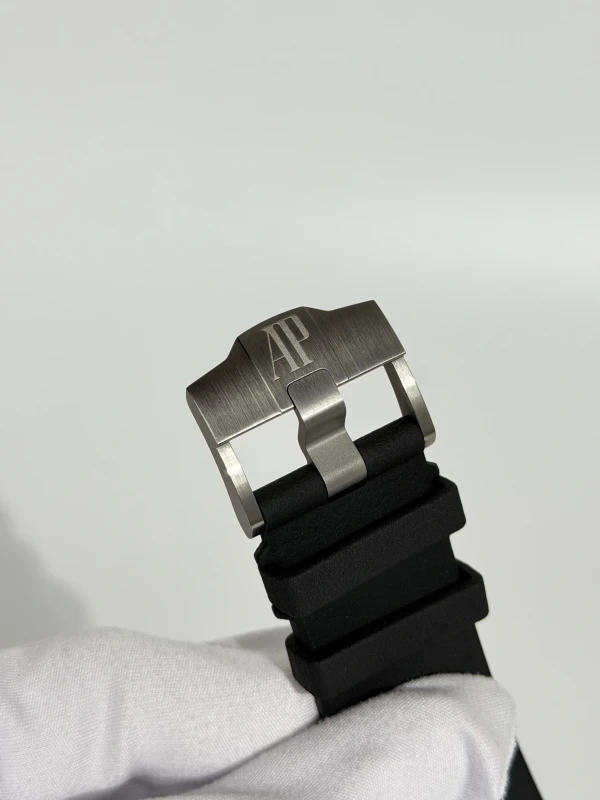 Audemars Piguet Chronograph 44mm 26405CE.OO.A002CA.02 5