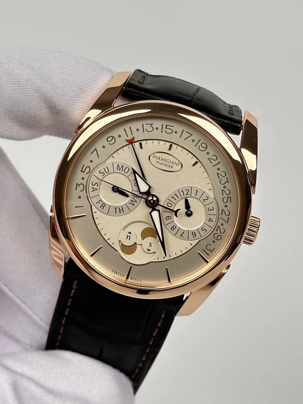 Parmigiani Fleurier Quator PFC272-1002400-HA1241 4