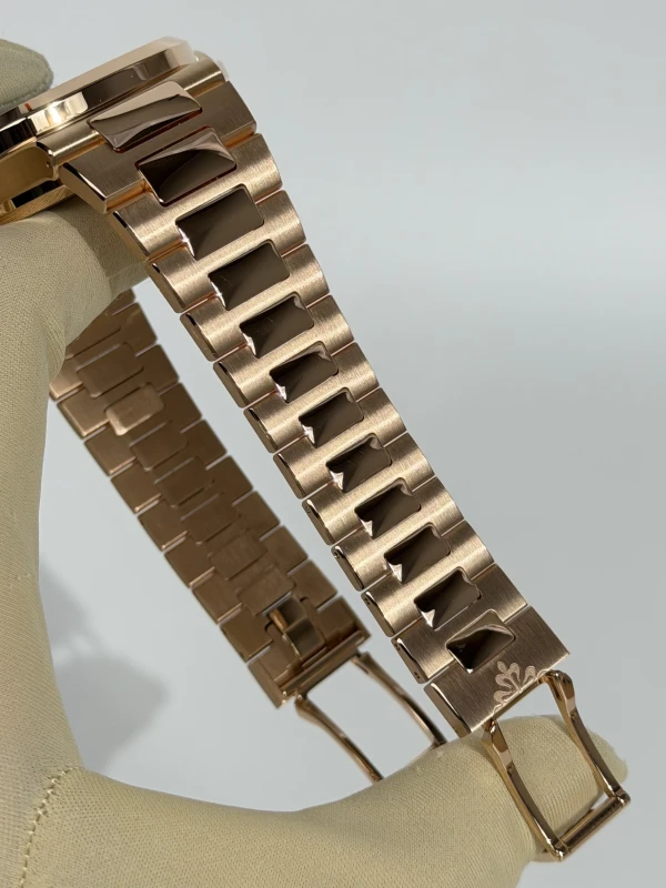 Patek Philippe Travel Time Chronograph  5990/1R-001 5