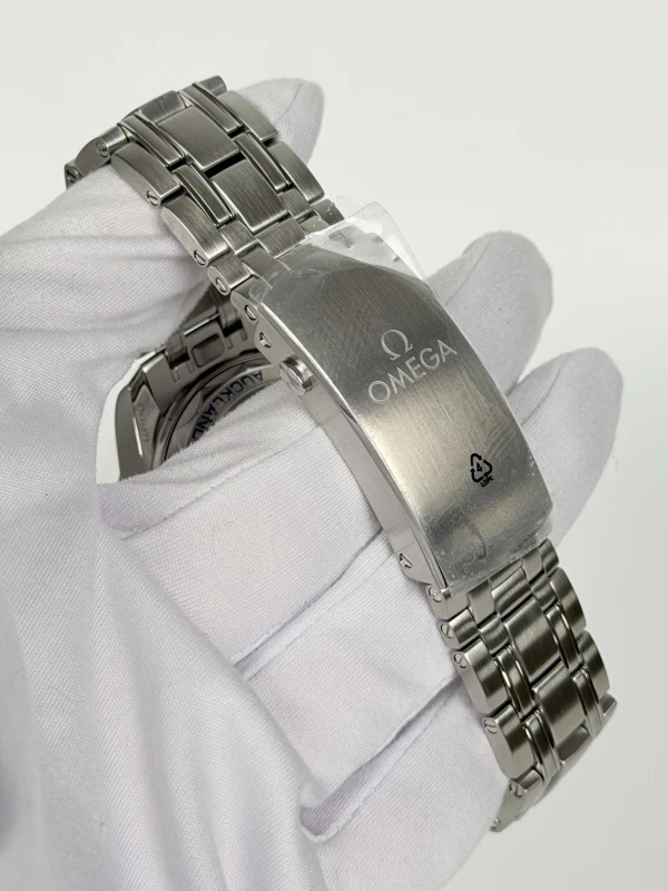 Omega Seamaster Diver 300M America’s Cup Chronograph 210.30.44.51.03.002 3