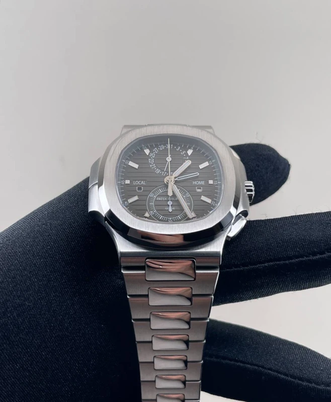 Patek Philippe TRAVEL TIME CHRONOGRAPH  5990/1A-001 4