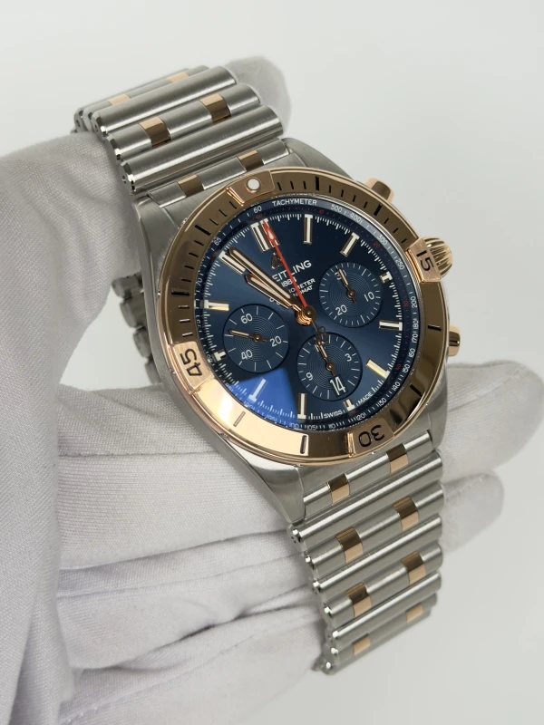 Breitling B01 42 UB0134101C1U1 2