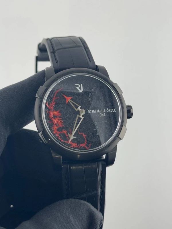Romain Jerome Evo RJ.V.AU.003.01 4
