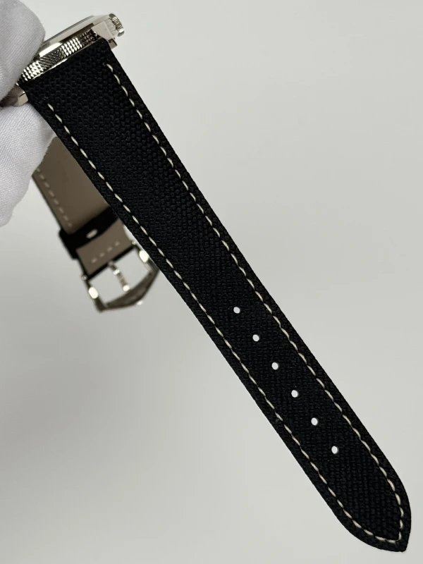 Patek Philippe Calatrava 5226G-001 7