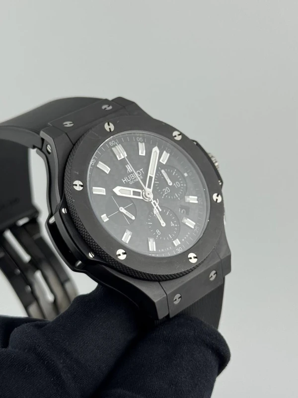Hublot Black Magic 44 mm 301.CI.1770.RX 3