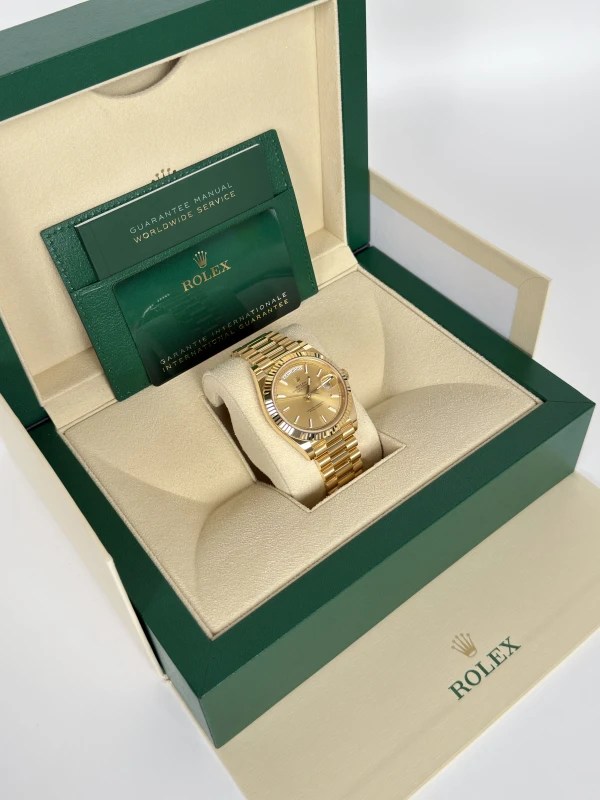 Rolex 40 mm, yellow gold 228238-0003 5
