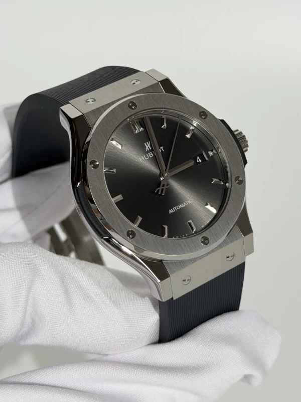 Hublot Titanium 542.NX.7071.RX 3