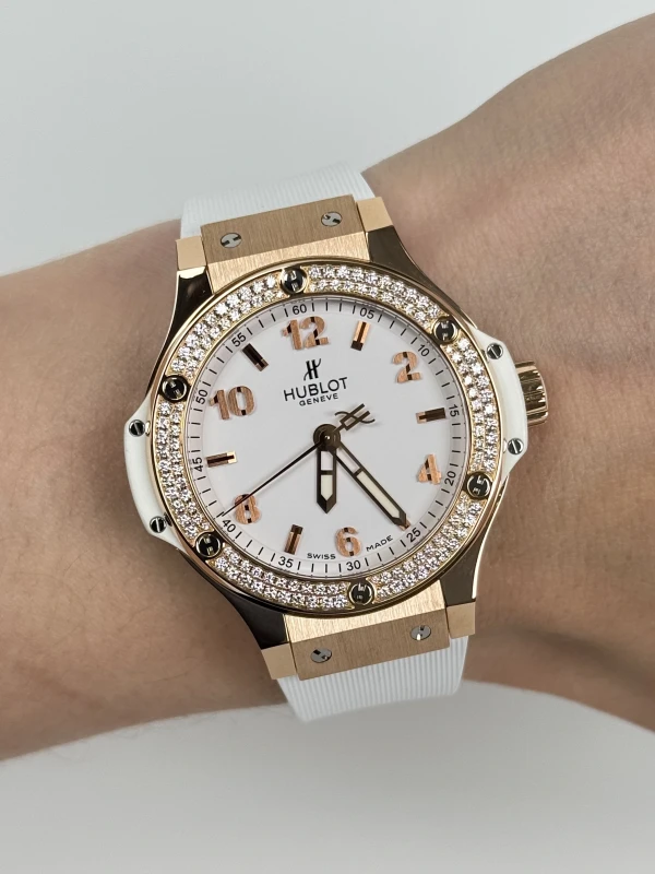 Hublot Gold White Diamonds 38 mm  361.PE.2010.RW.1104 9