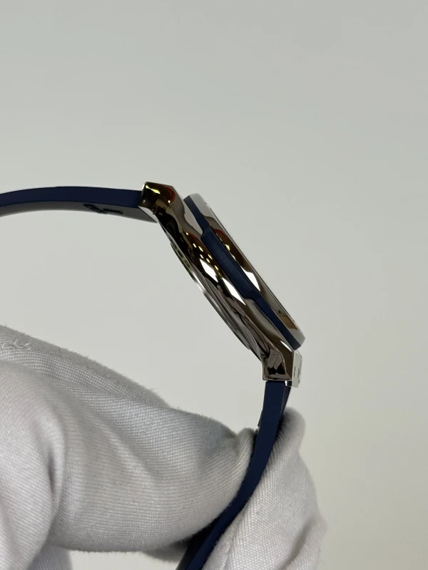 Hublot TITANIUM BLUE DIAMONDS 581.NX.7170.RX.1104 5