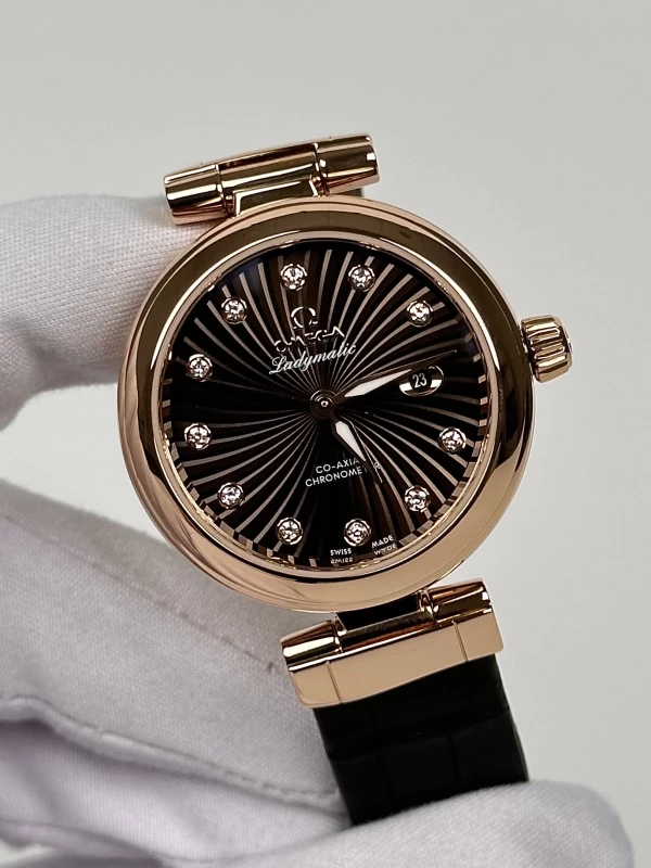 Omega Ladymatic 425.63.34.20.63.001 3