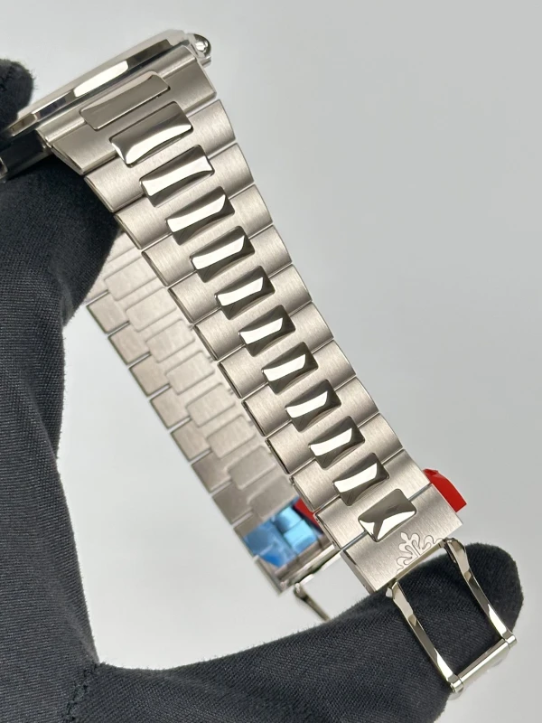 Patek Philippe NAUTILUS 5811/1G-001 7