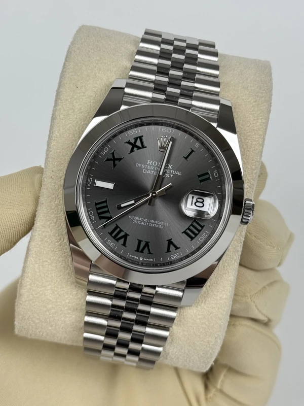 Rolex DATEJUST 41MM STEEL 126300-0014 4