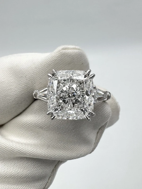 No name CUSHION DIAMOND 5.09 CT D/VVS1 RING (GIA) NN5.09CTD/VVS1 2