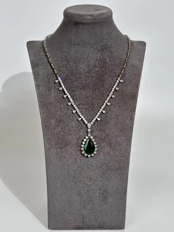 Earrings without a brand EMERALD 12.05 CT GREEN NECKLACE (GRS) Em12.05 4
