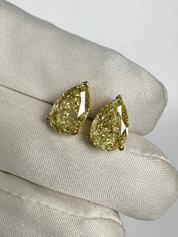No name Fancy Yellow Pear Shape Diamond 3.02 - 3.01 ct Earrings (GIA) NN3.02-3.01FY 7