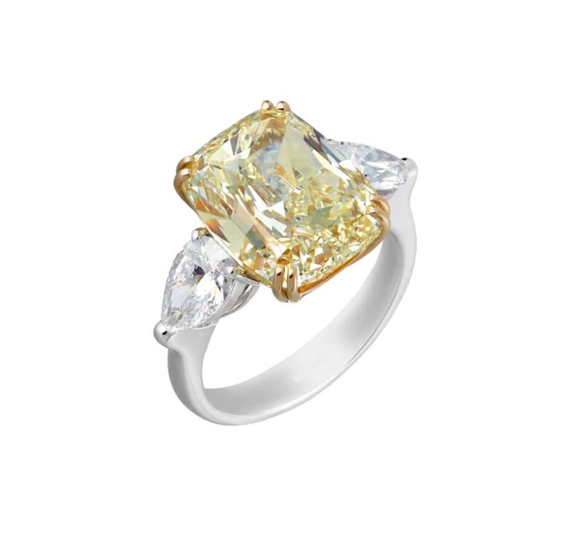 DIAMOND 5.01 FANCY YELLOW RING