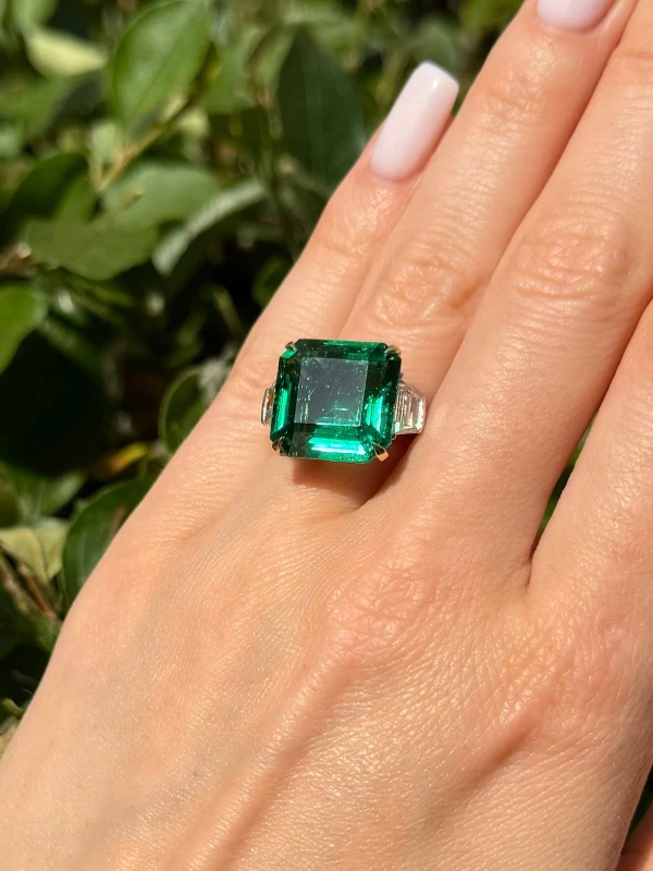 СЕРЬГИ NO NAME EMERALD RING 11.78 CT VIVID GREEN 11.78 CT Emerald 3