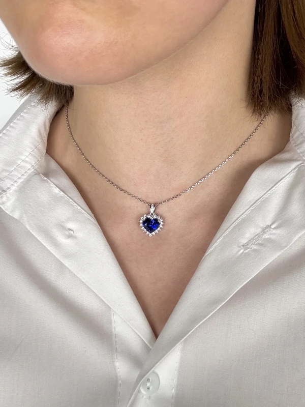 No name HEART SAPPHIRE 4.22 CT "ROYAL BLUE" PENDANT (AIGS) SAP 4.22CT 2