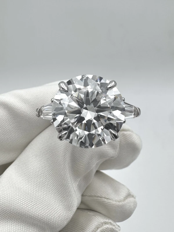 No name DIAMOND 11.91 ct. D/VVS1   GIA 11.91 ct. D/VVS1 4