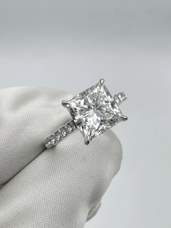 No name SQUARE DIAMOND 3.01 CT G/VVS2 RING (GIA) nn3.01ct G/VVS2 3