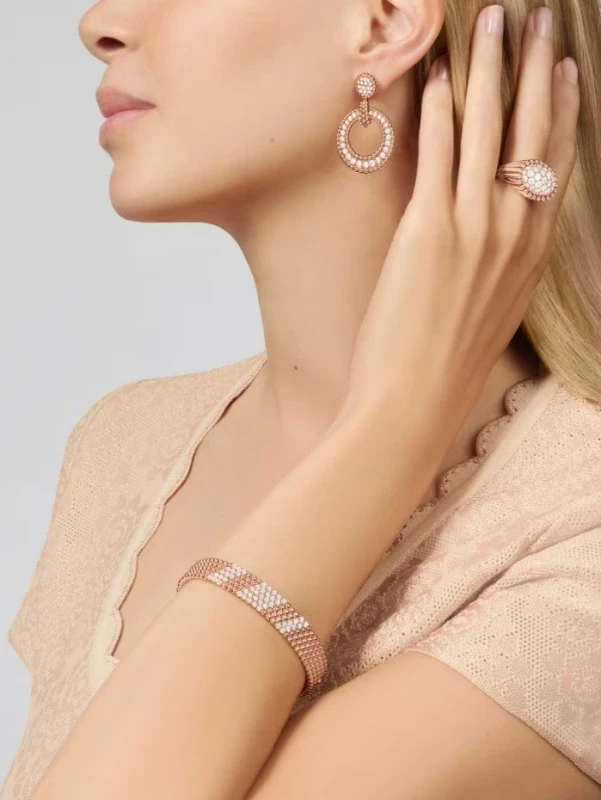 Van Cleef & Arpels Perlée diamonds bracelet, 5 rows, medium model (SIZE S) VCARPFYF00 2