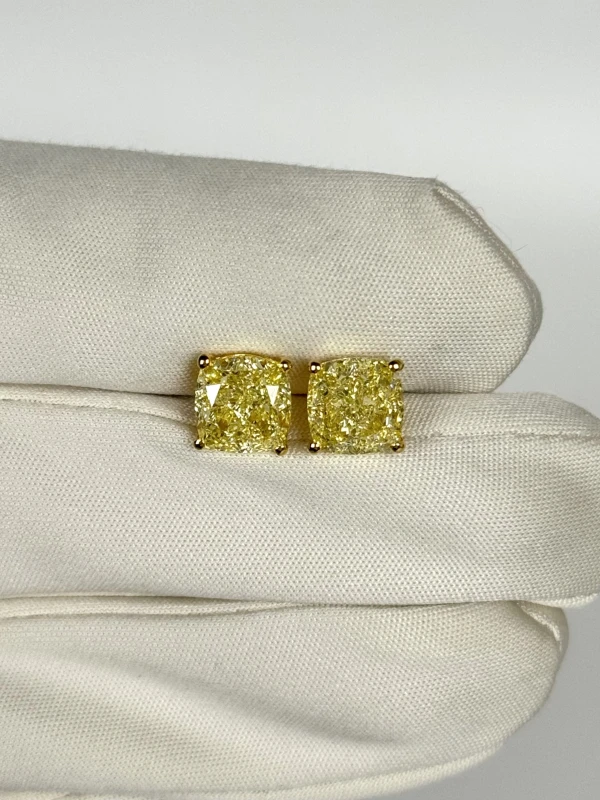 No name CUSHION DIAMOND 3.01 - 3.01 CT FANCY YELLOW/VS2 EARRINGS (GIA) NN3.01-3.01FY 4