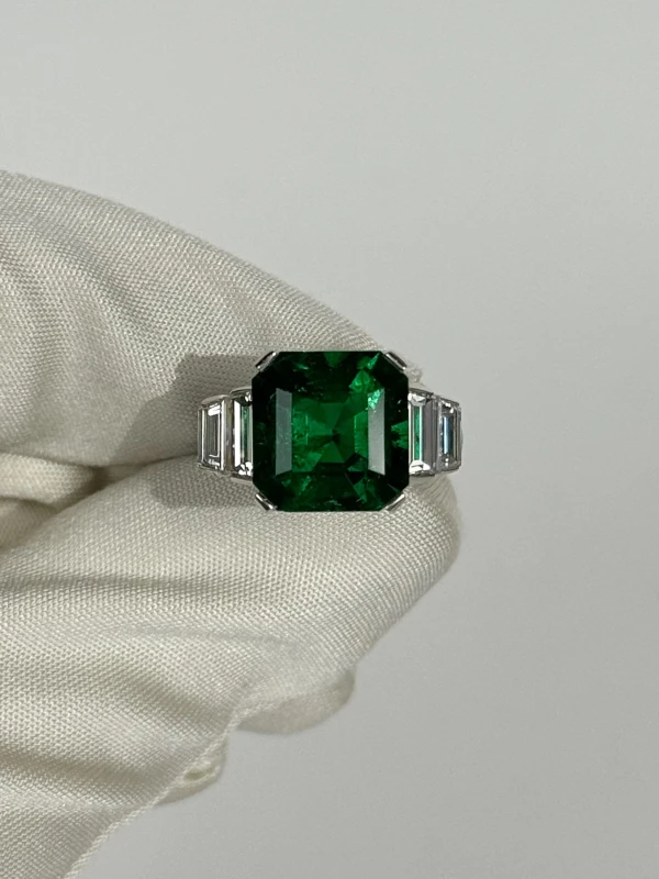 Bvlgari COLOMBIA EMERALD 5.84 CT DIAMOND RING BV.EM5.84 CT 2