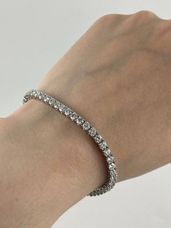 Graff ROUND DIAMOND LINE BRACELET 7.07 СТ GR 7.07CT 6