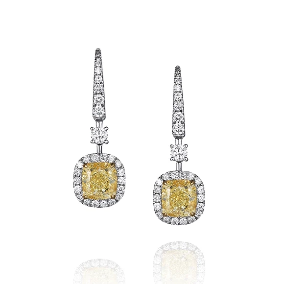 Earrings without a brand С БРИЛЛИАНТАМИ 2.01 CT FLY/VS1 - 2.03 CT FLY/VS1 2.01 CT FLY/VS1 - 2.03 CT FLY/VS1