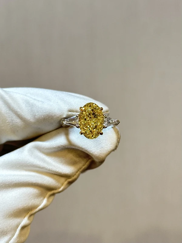 СЕРЬГИ NO NAME OVAL DIAMOND 5.11 CT FANCY INTENSE YELLOW/SI2 (GIA) NN5.11 2