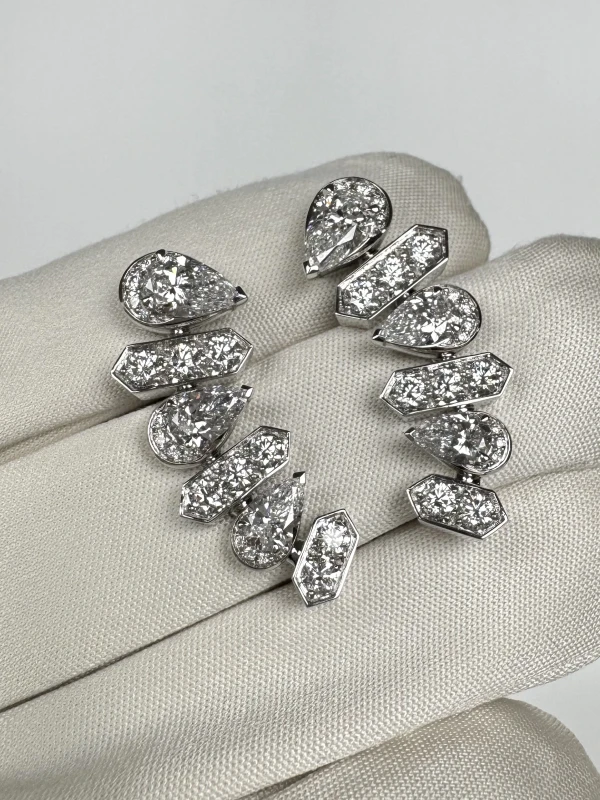 GRAFF PEAR SHAPE AND ROUND DOAMOND EAR CLIMBER EARRINGS RGE1742 6