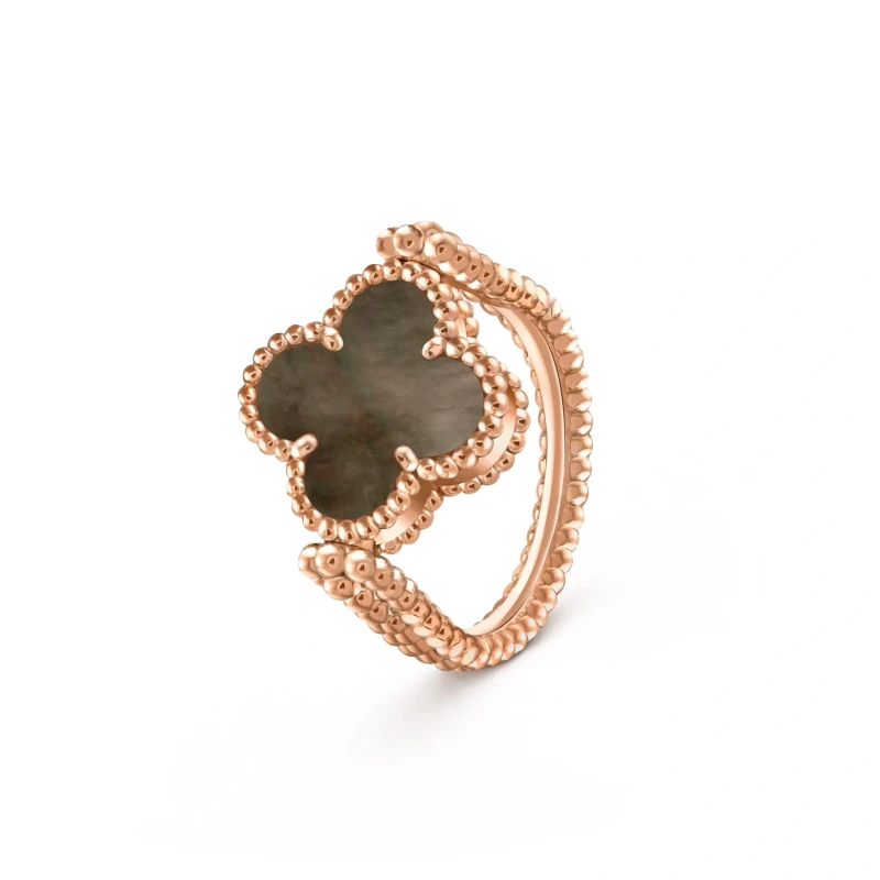 Van Cleef & Arpels. Vintage Alhambra reversible ring (SIZE 53) VCARPGV553 2