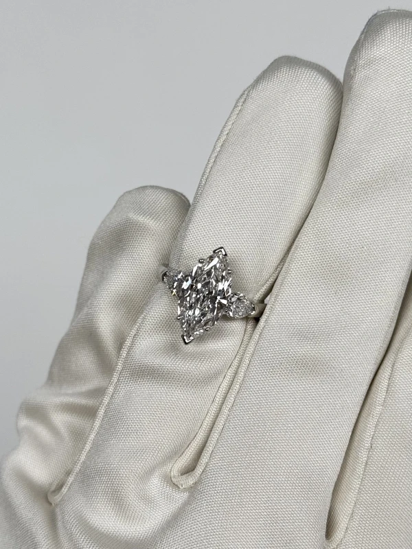 Graff MARQUISE DIAMOND RING GR14099 5