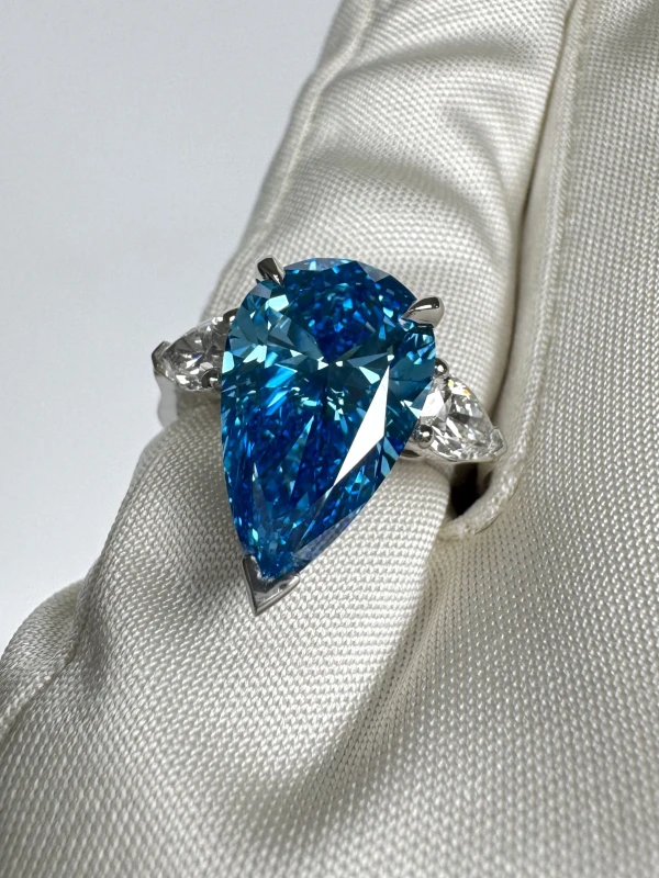 Earrings without a brand PEAR DIAMOND 5.21 CT FANCY VIVID GREENISH BLUE*/VVS1 RING (SIZE 51) GIA NN5.21CT FVGB/VVS1 5