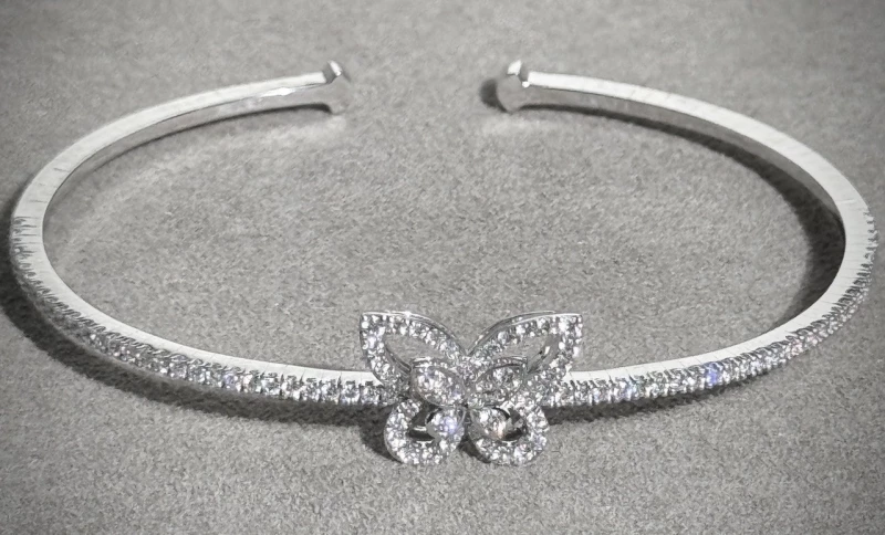 GRAFF BUTTERFLY SILHOUETTE DIAMOND BANGLE RGB500 3